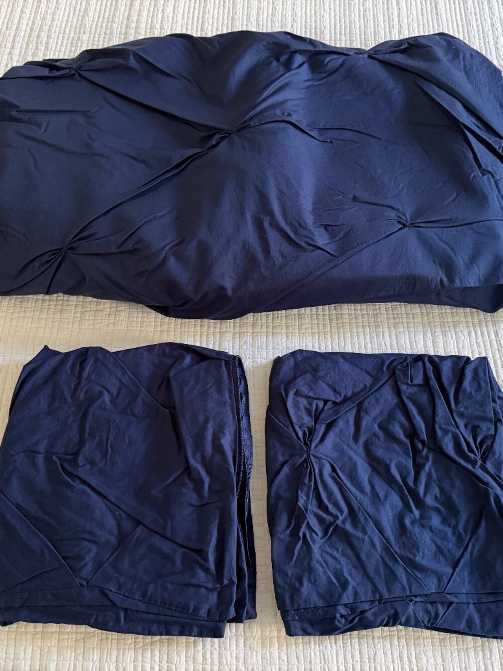 Crane & Canopy Navy Blue Valencia Pintuck Duvet Cover & Shams - King/Cal King